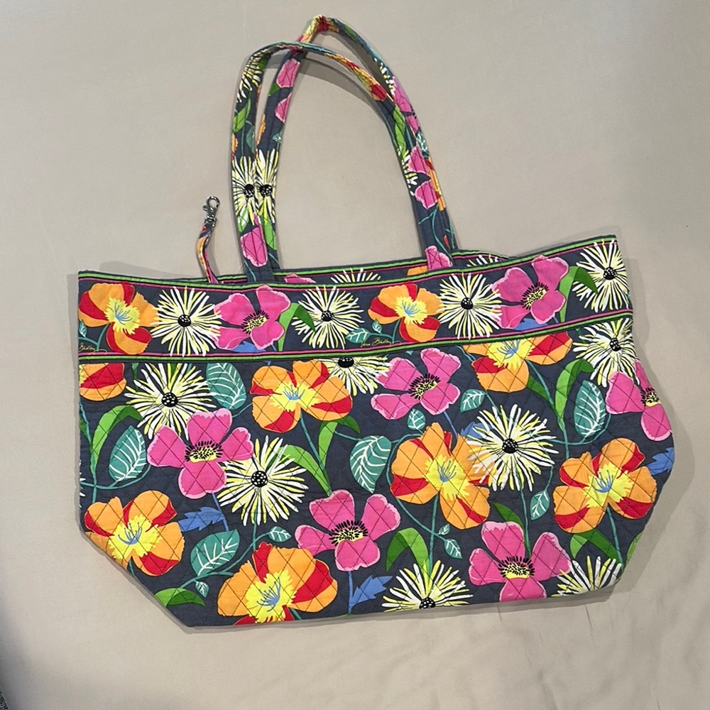 Very Bradley Floral Tote Bag - Multicolor